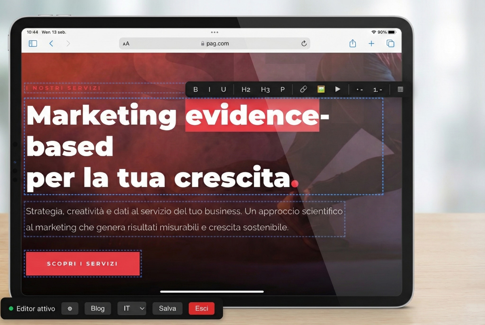 Modifica il sito con <span class="red">un click</span>